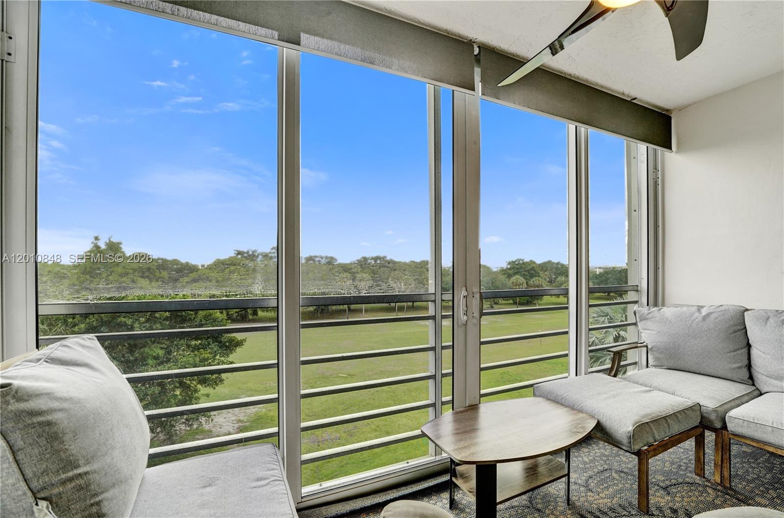 NO 61 Palm-Aire Country Cl - Residential