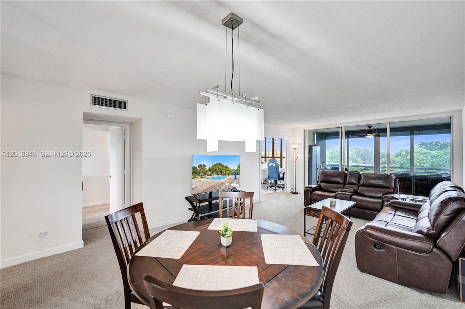 NO 61 Palm-Aire Country Cl - Residential