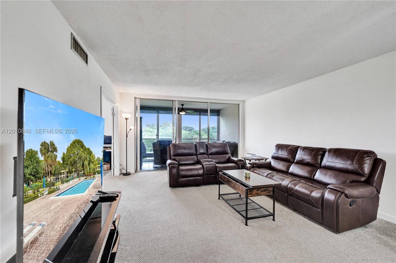 NO 61 Palm-Aire Country Cl - Residential