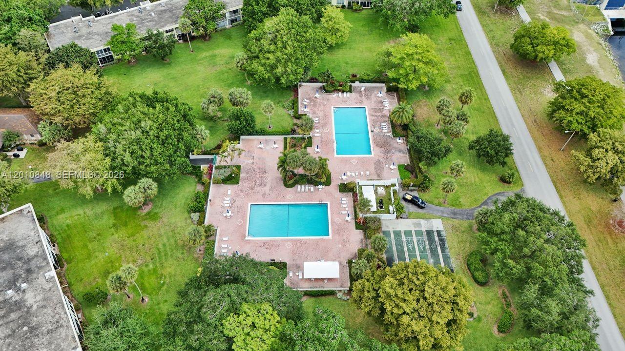 NO 61 Palm-Aire Country Cl - Residential