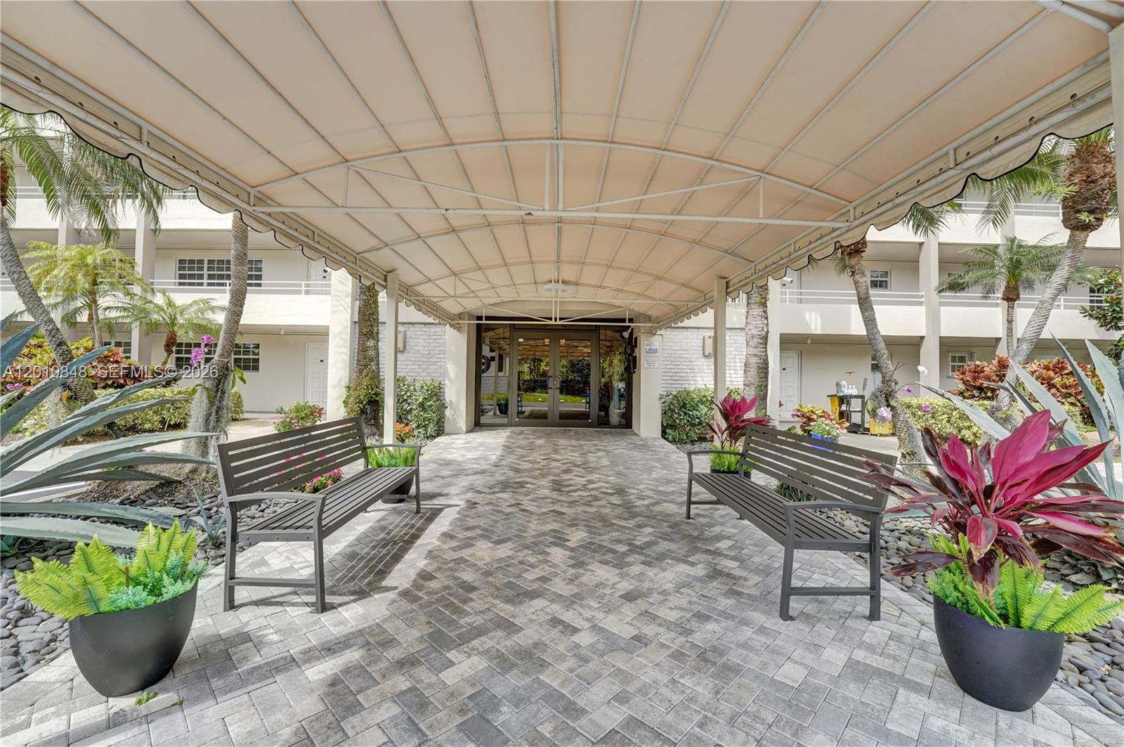 NO 61 Palm-Aire Country Cl - Residential