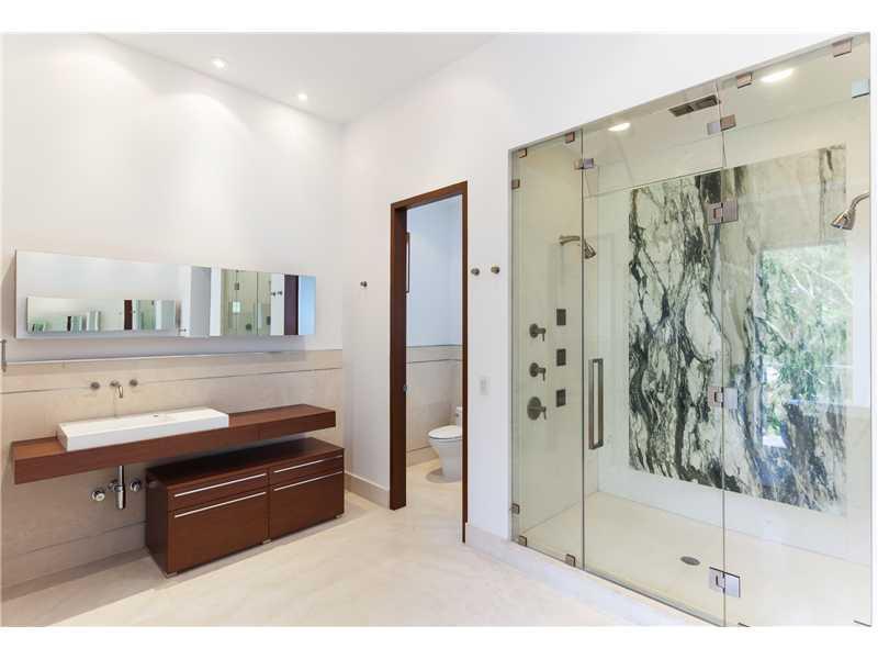 31 54 41   .90 AC KINGSLE - Residential