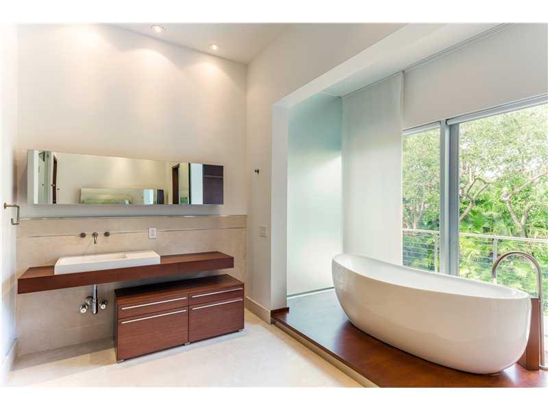 31 54 41   .90 AC KINGSLE - Residential