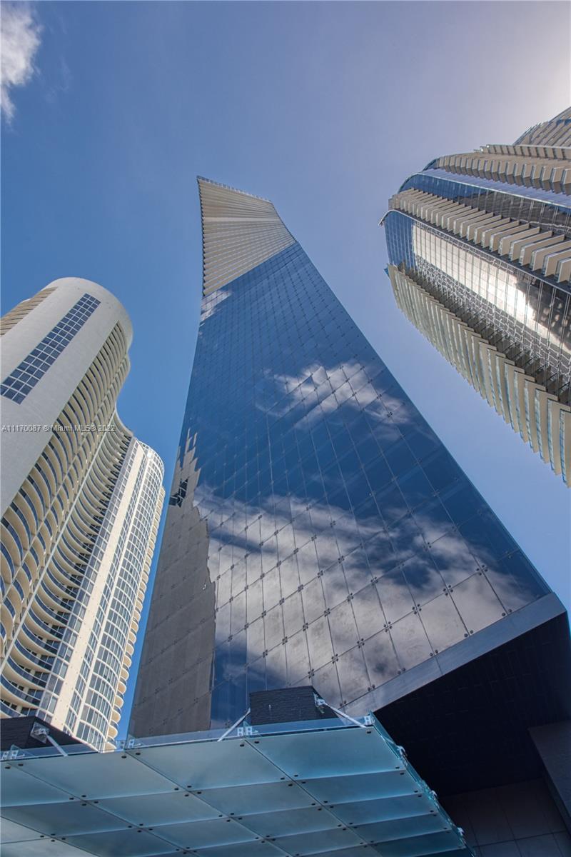 MUSE CONDO - Residential