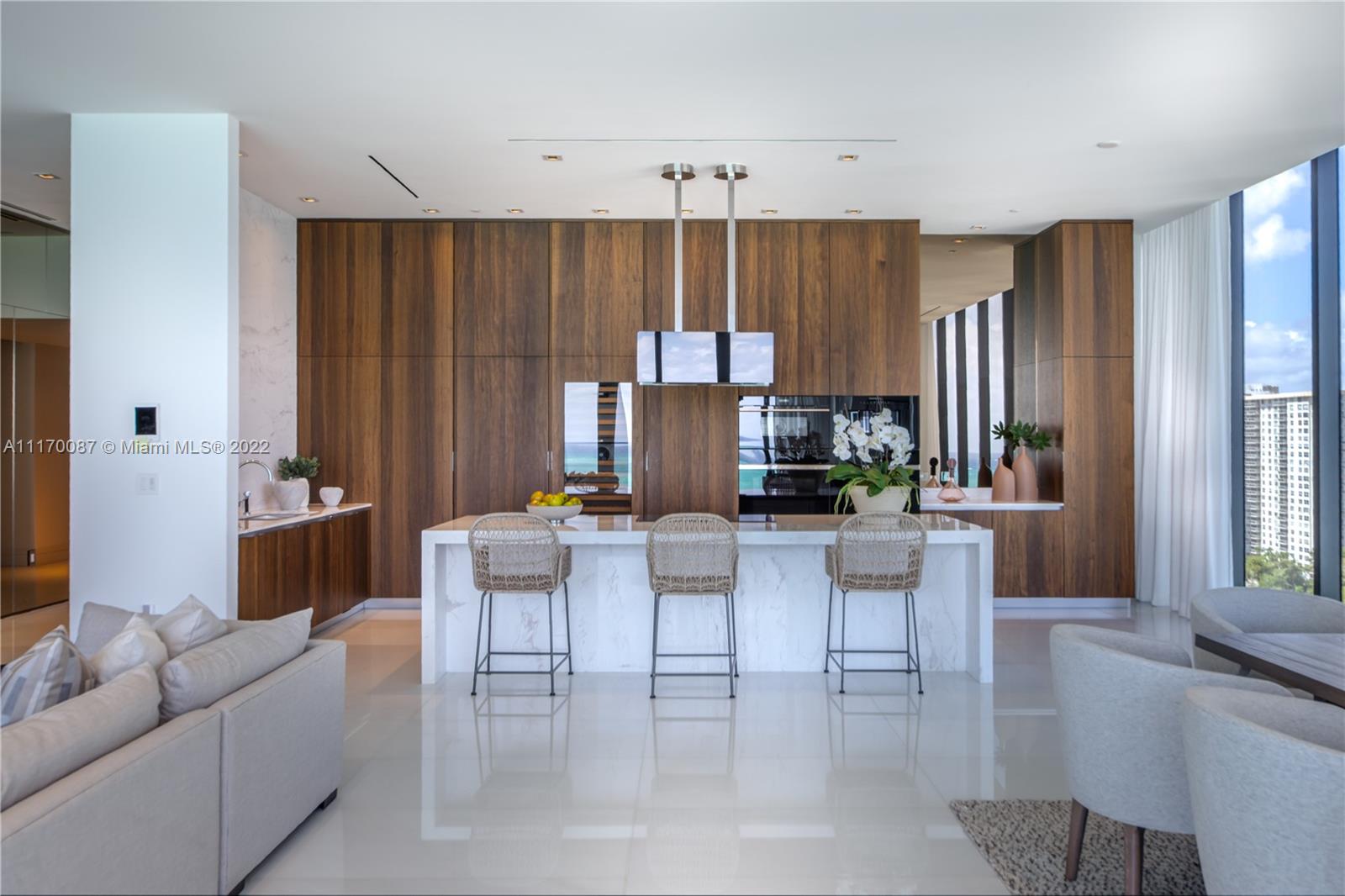 MUSE CONDO - Residential