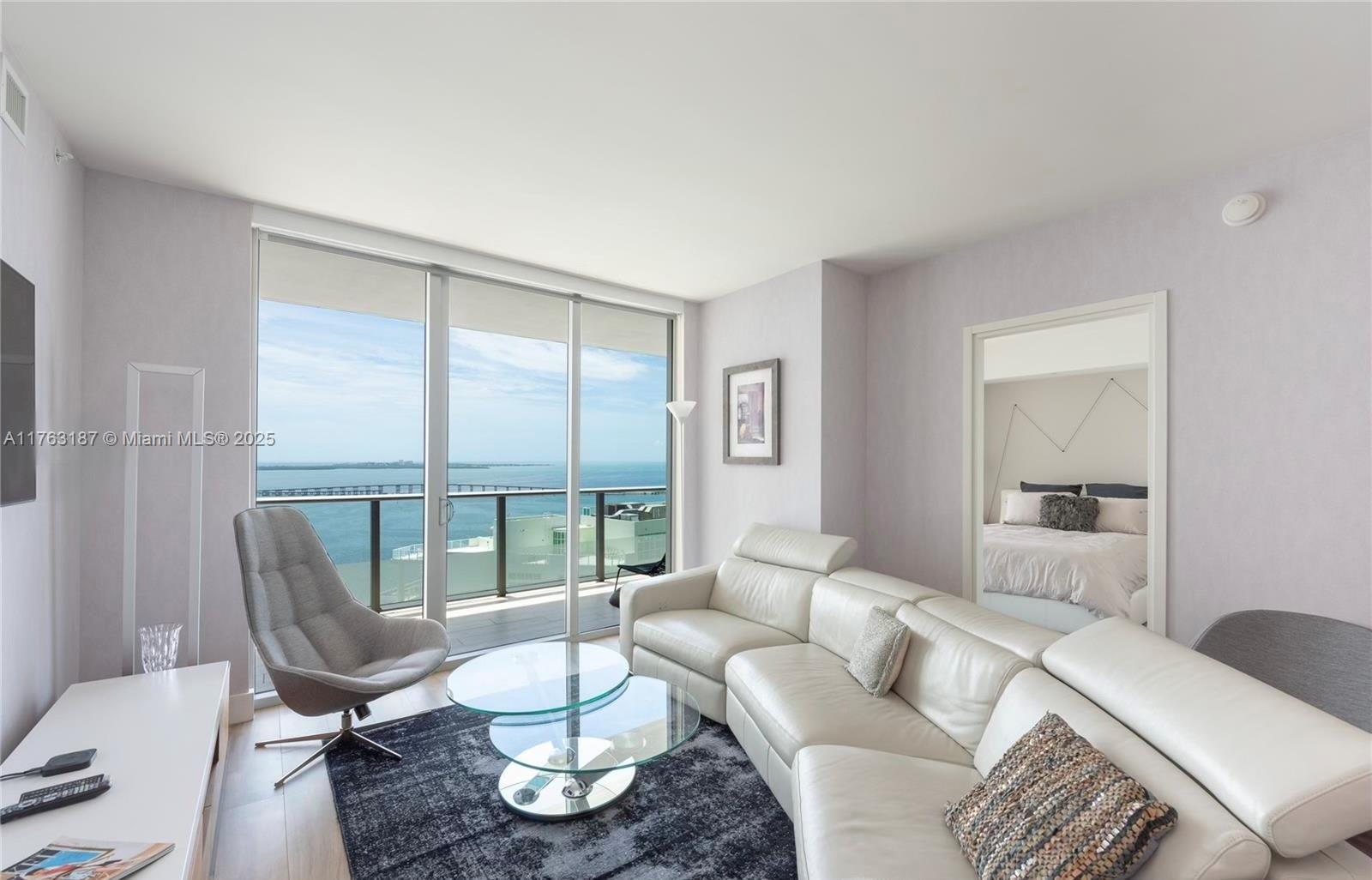 1300 Brickell Bay Dr 3205