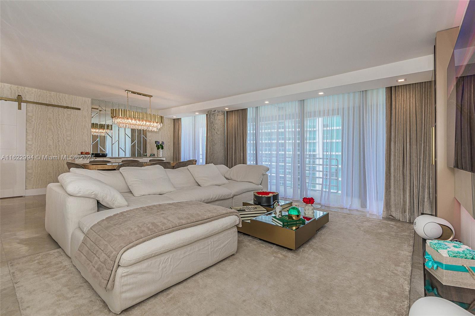 ATLANTIS ON BRICKELL COND - Residential
