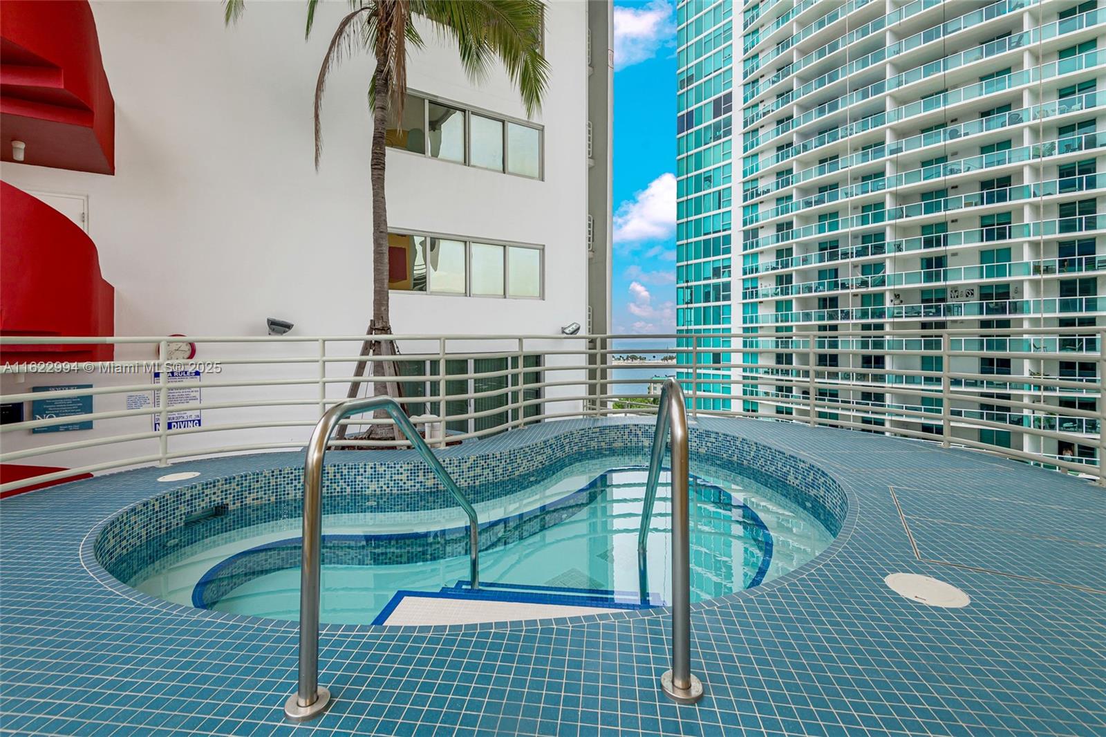 ATLANTIS ON BRICKELL COND - Residential
