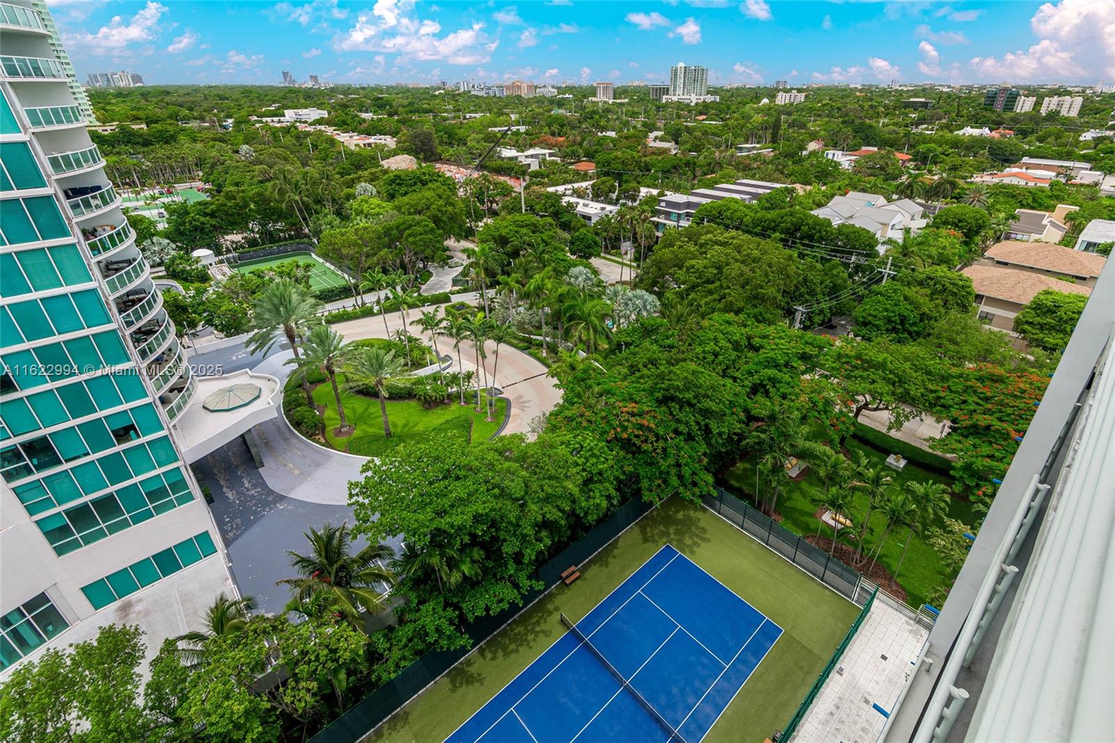ATLANTIS ON BRICKELL COND - Residential