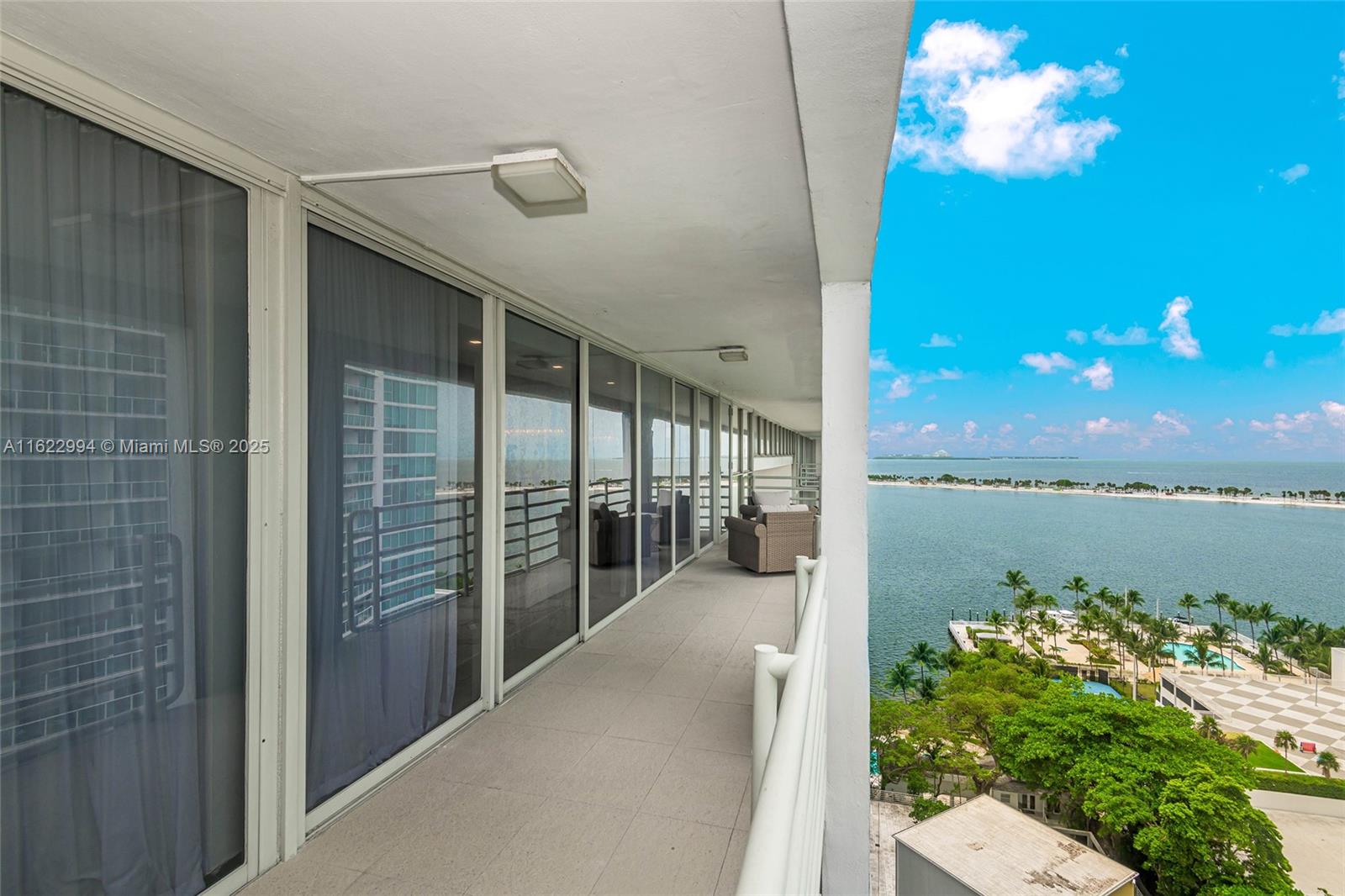 ATLANTIS ON BRICKELL COND - Residential