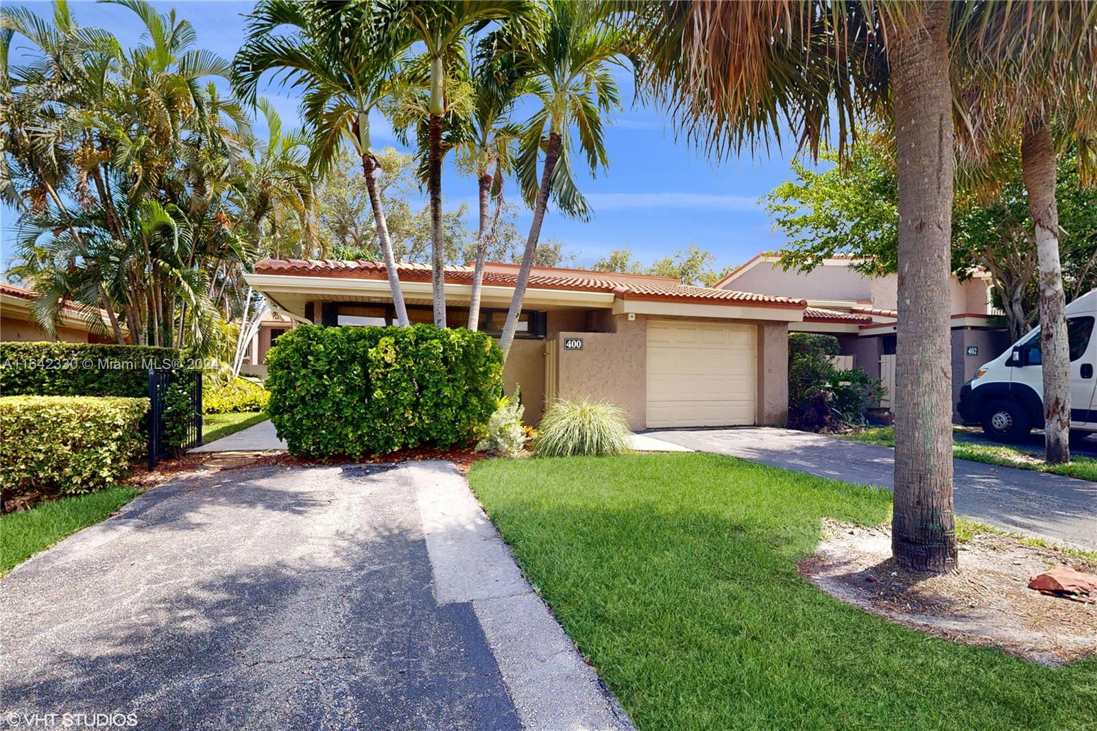 Property for Sale at 400 Saint Andrews Rd 56, Hollywood, Broward County, Florida - Bedrooms: 3 
Bathrooms: 2  - $450,000