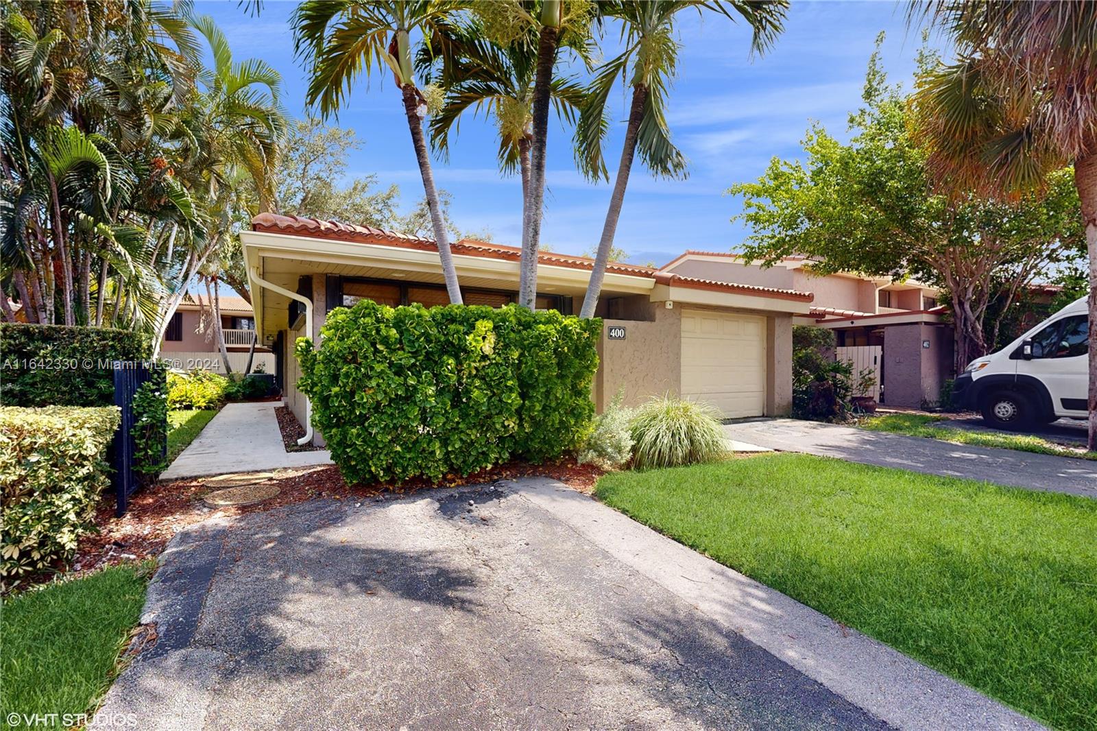 400 Saint Andrews Rd 56