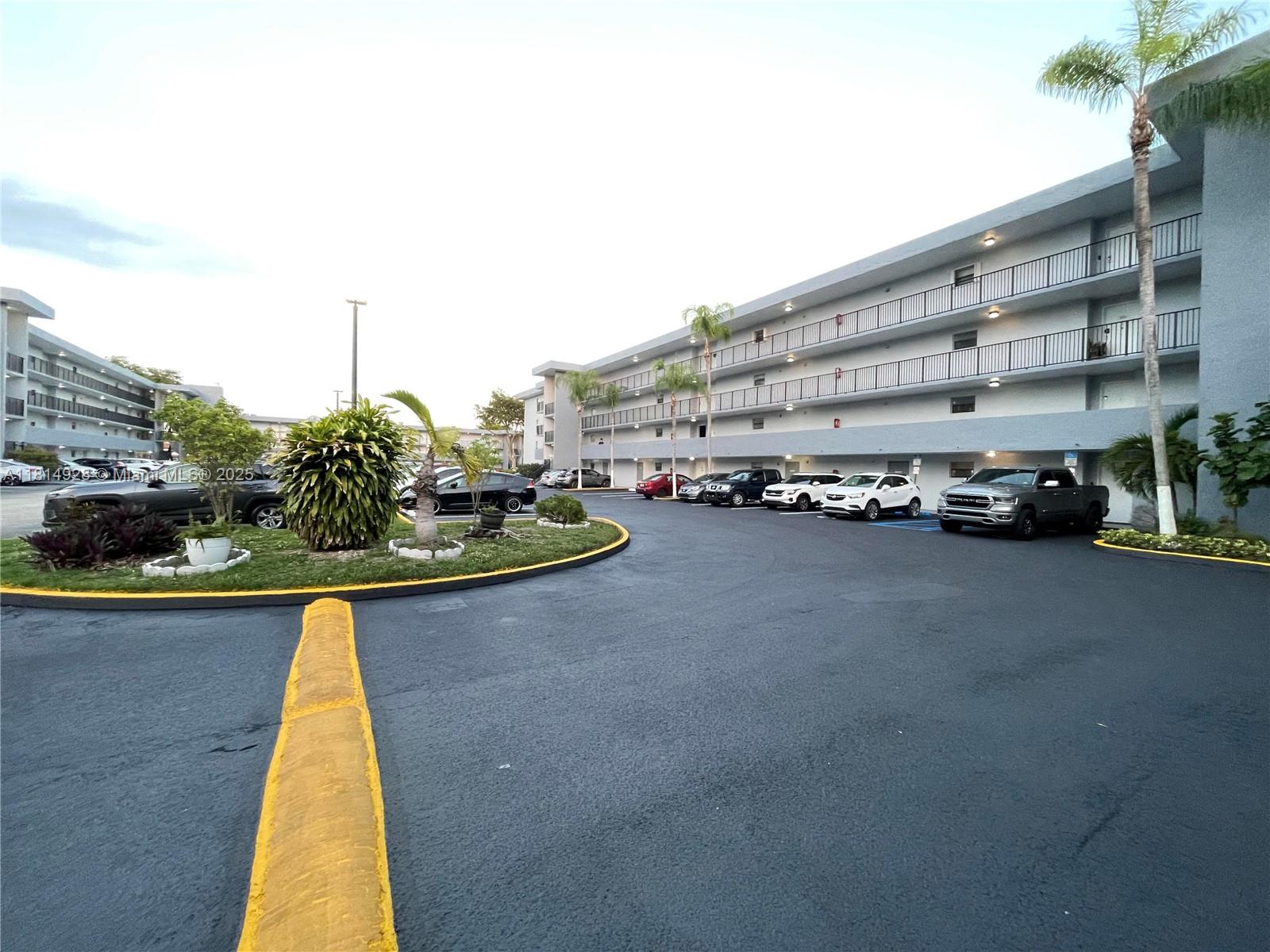 13850 Sw 62nd St 109, Miami, Broward County, Florida - 2 Bedrooms  
2 Bathrooms - 
