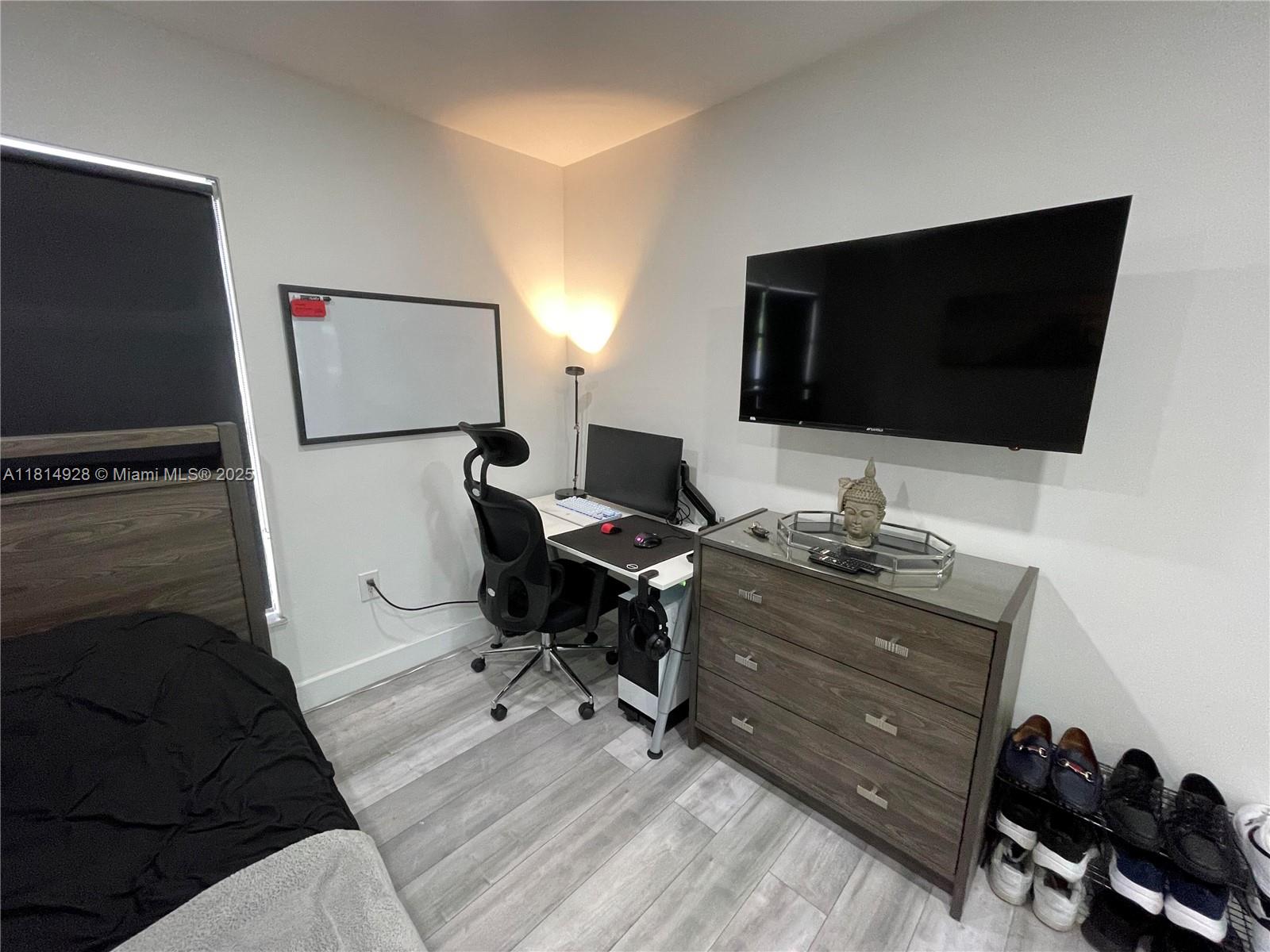 VILLA GRANDE CONDO - Residential