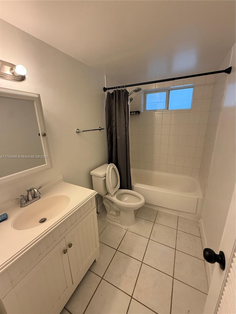 HARBOR VIEW APTS CONDO - Residential