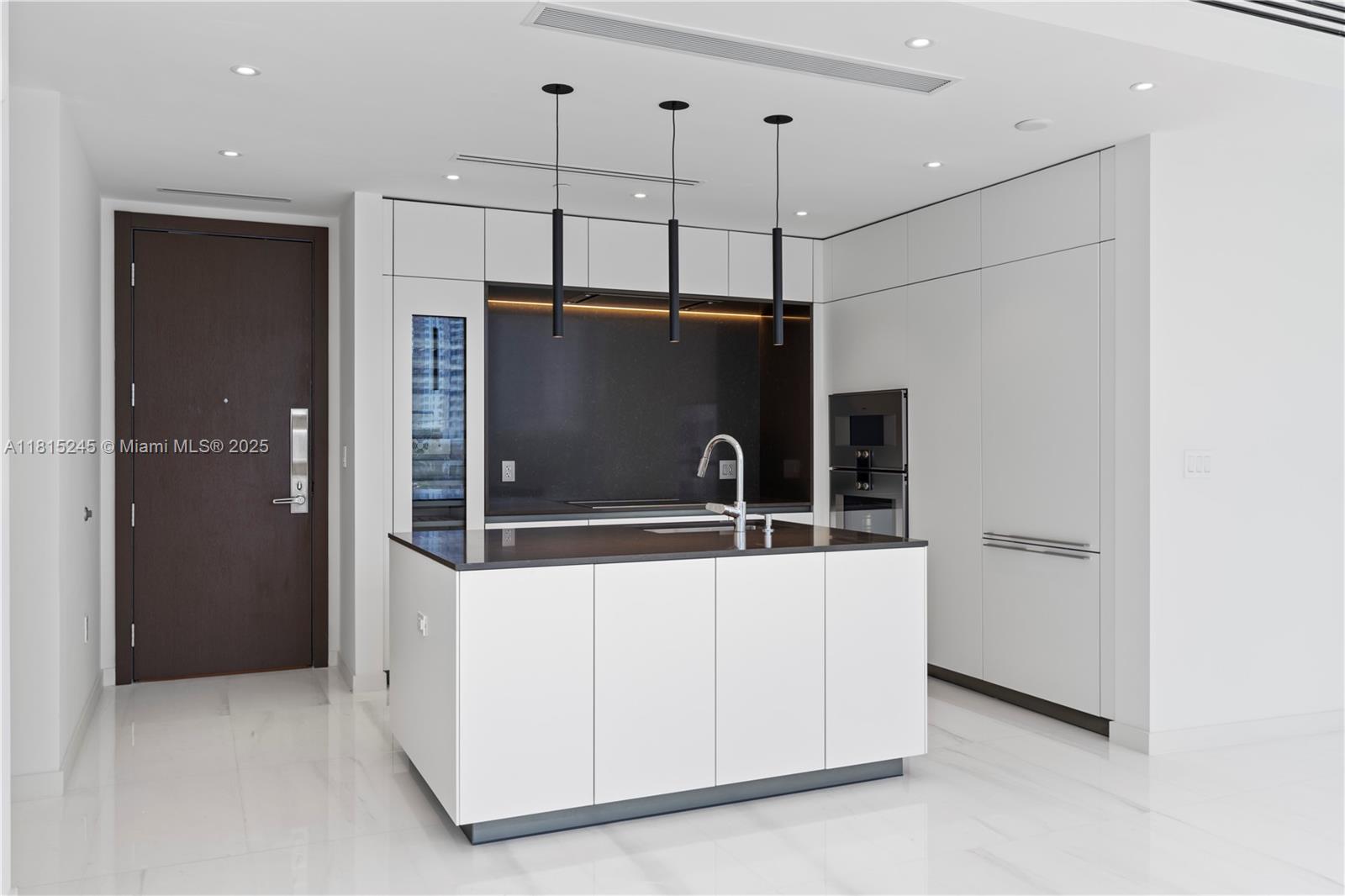 Rental Property at 300 Biscayne Blvd Way 1004, Miami, Broward County, Florida - Bedrooms: 2 
Bathrooms: 3  - $14,500 MO.