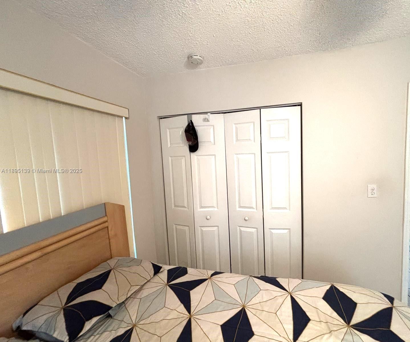 EL PARAISO CONDO - Residential