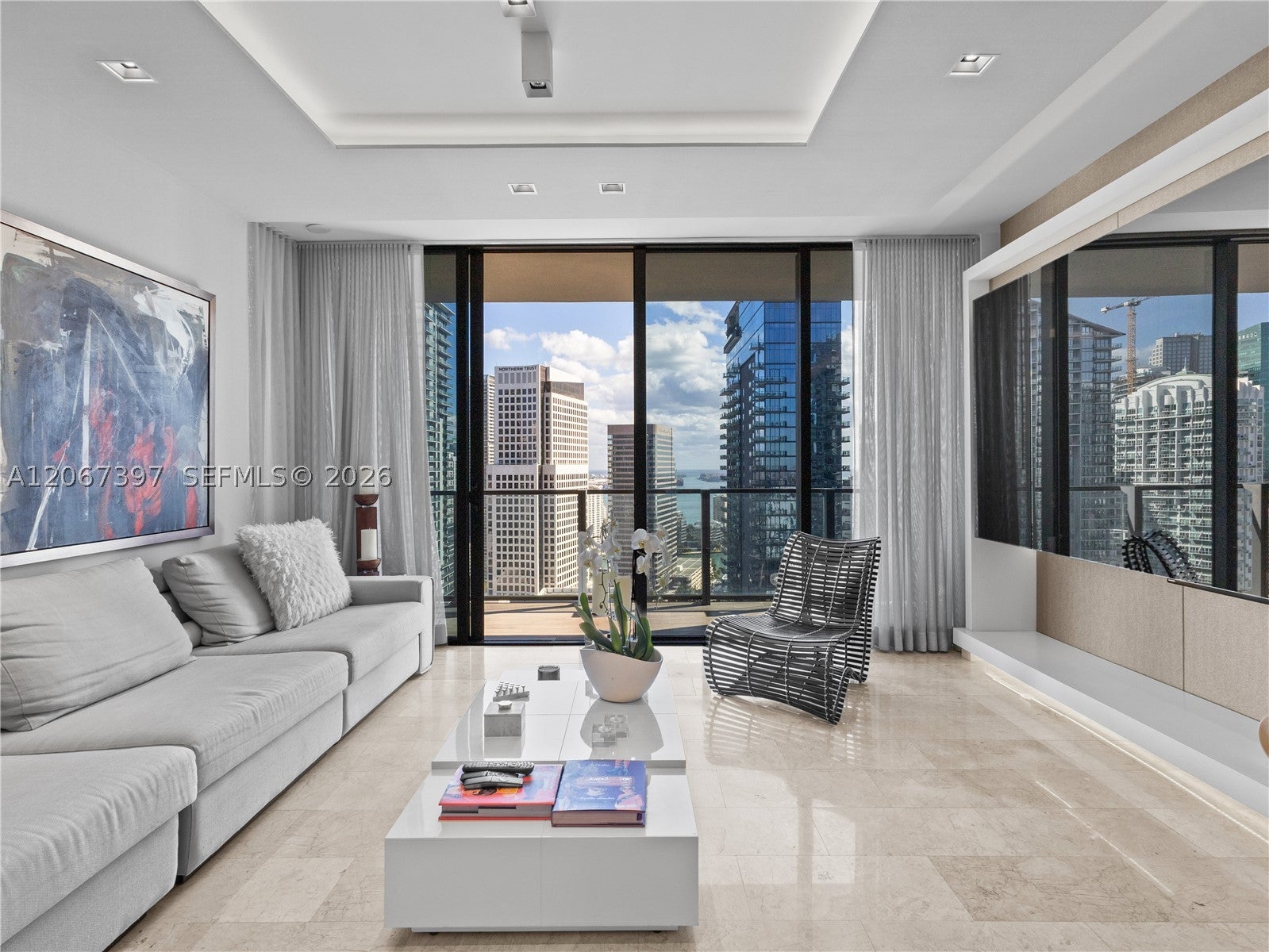 88 SW 7th St 3007