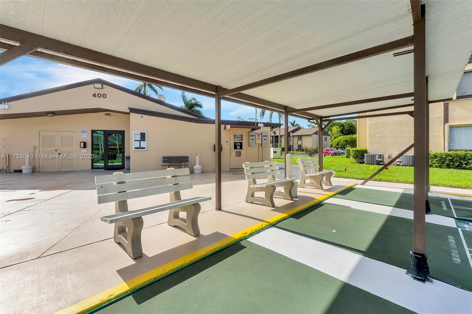 PINE RIDGE SOUTH IV CONDO - Residential Lease