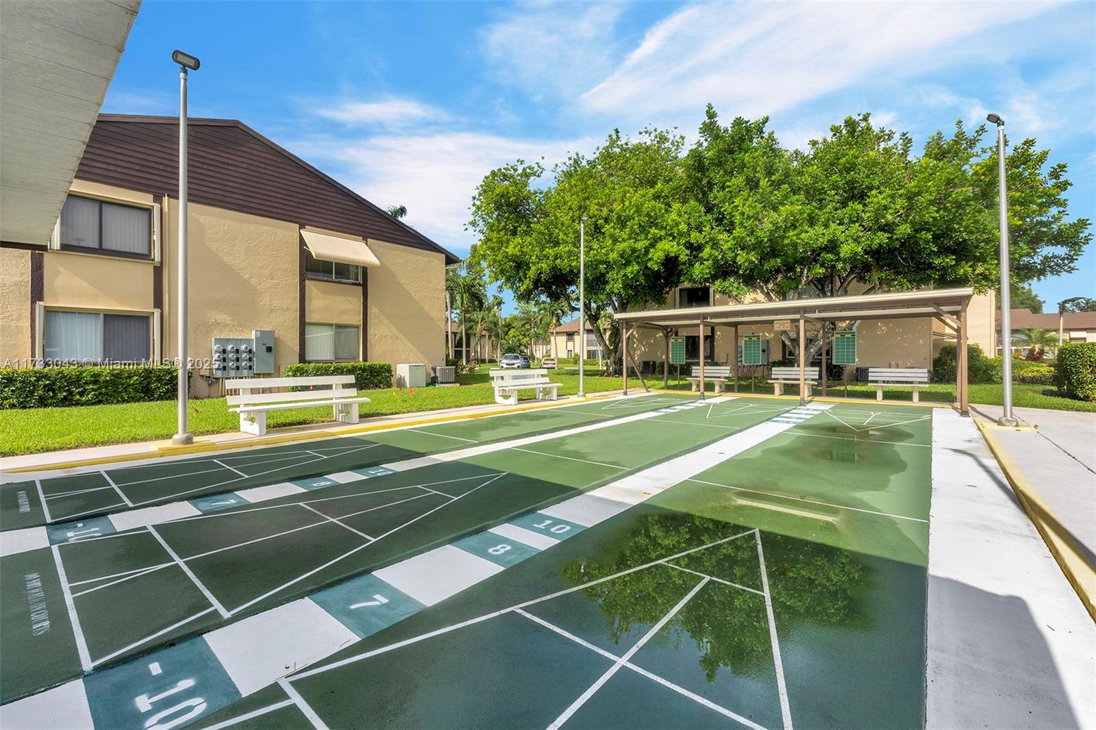 PINE RIDGE SOUTH IV CONDO - Residential Lease