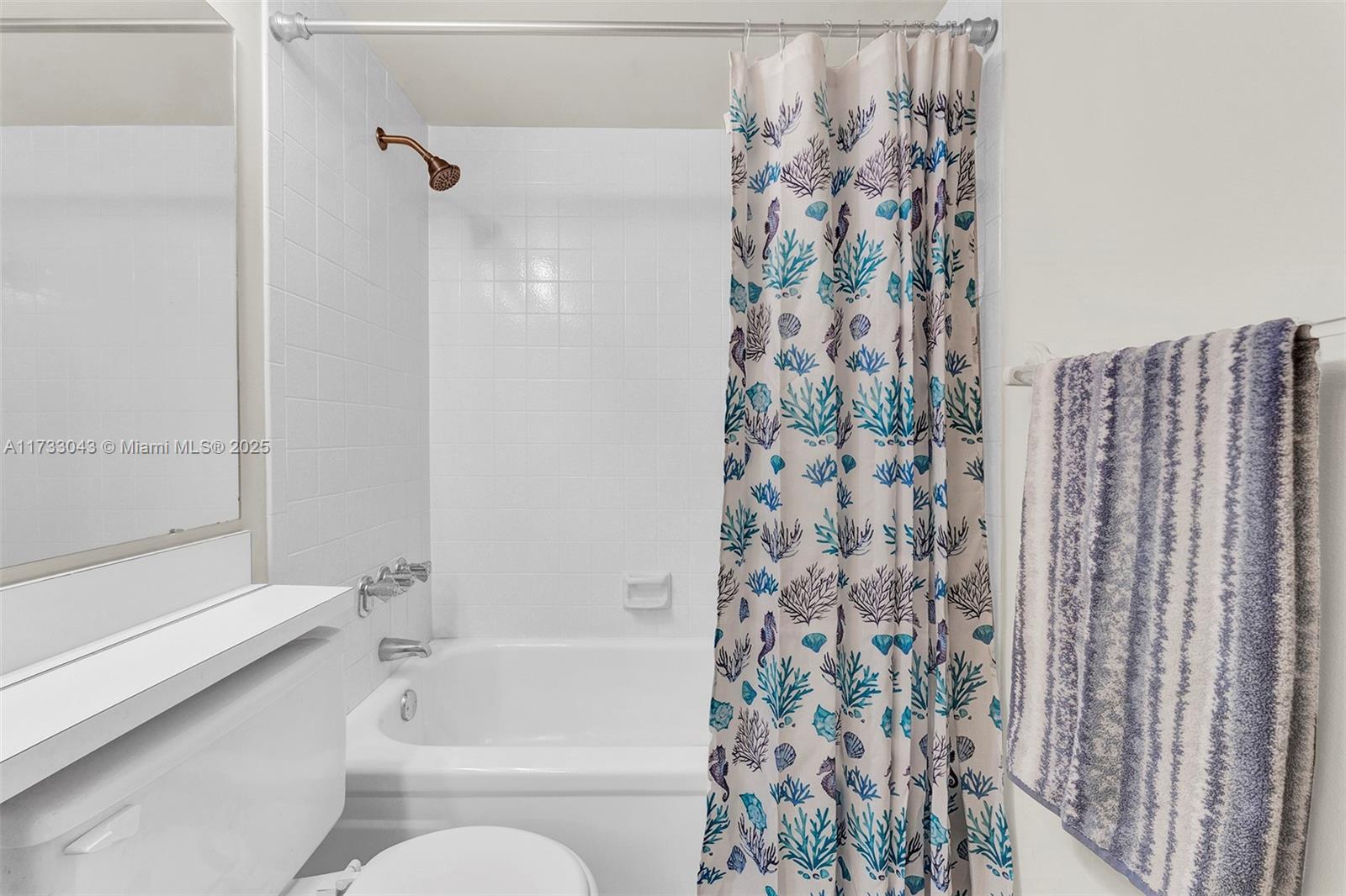 PINE RIDGE SOUTH IV CONDO - Residential Lease