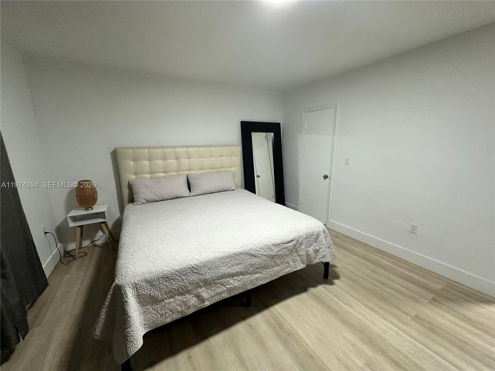 MELROSE PLACE SOUTH CONDO - Residential