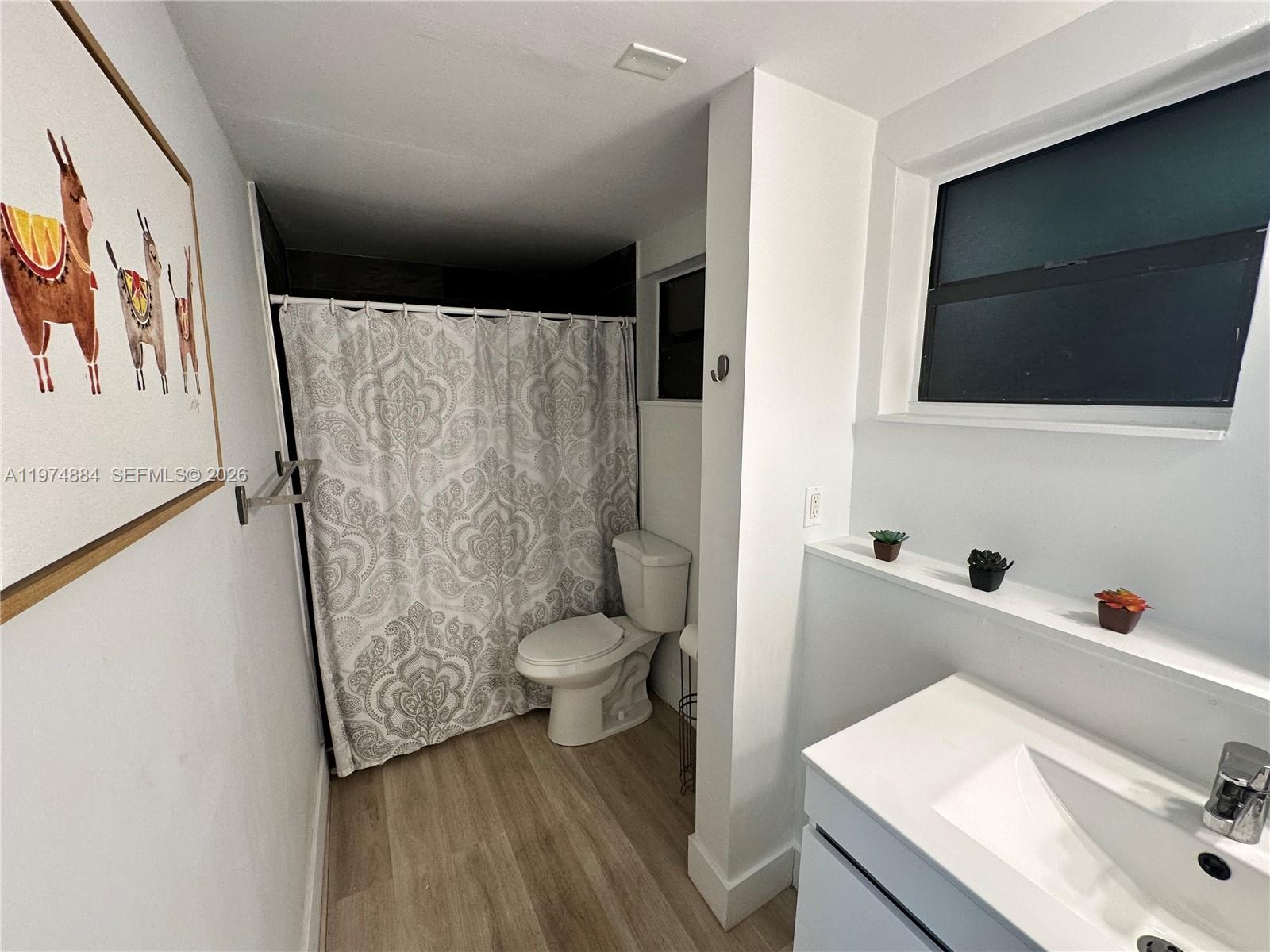 MELROSE PLACE SOUTH CONDO - Residential