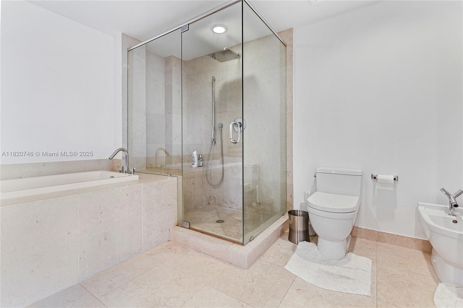 ICON BRICKELL NO TWO - Residential