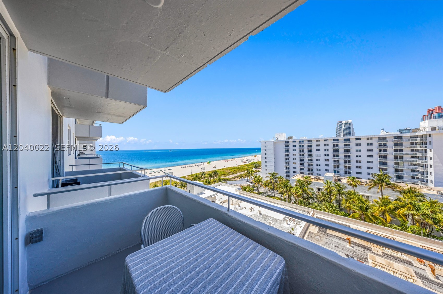 465 Ocean Dr 1009