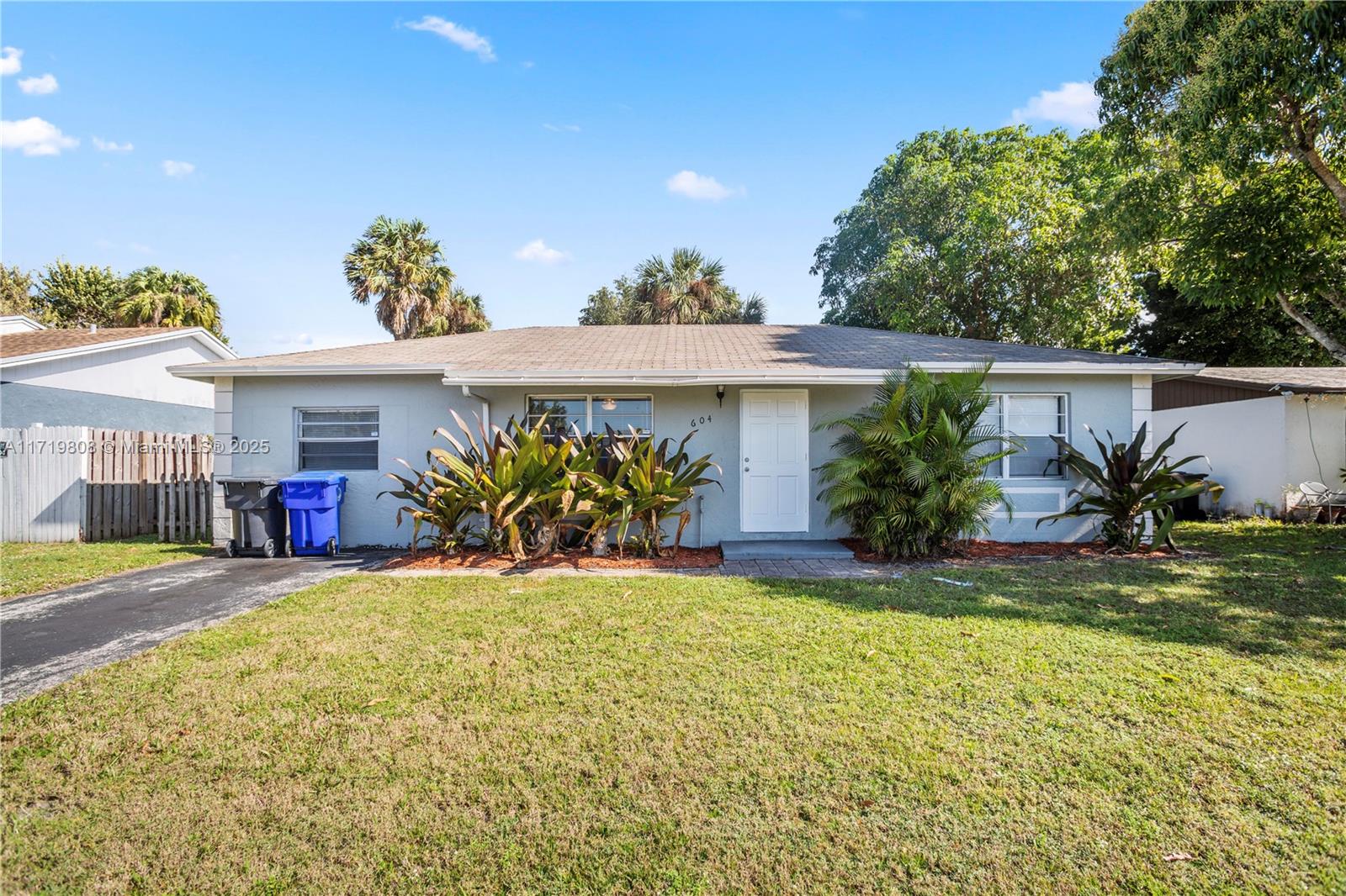 Property for Sale at 604 Sw 76th Ter, North Lauderdale, Miami-Dade County, Florida - Bedrooms: 3 
Bathrooms: 1  - $355,000