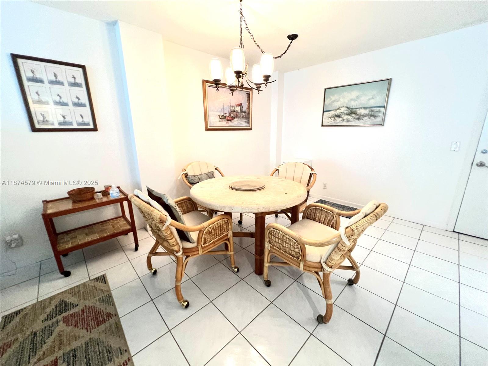 MAYAN TOWERS South - Residential Lease
