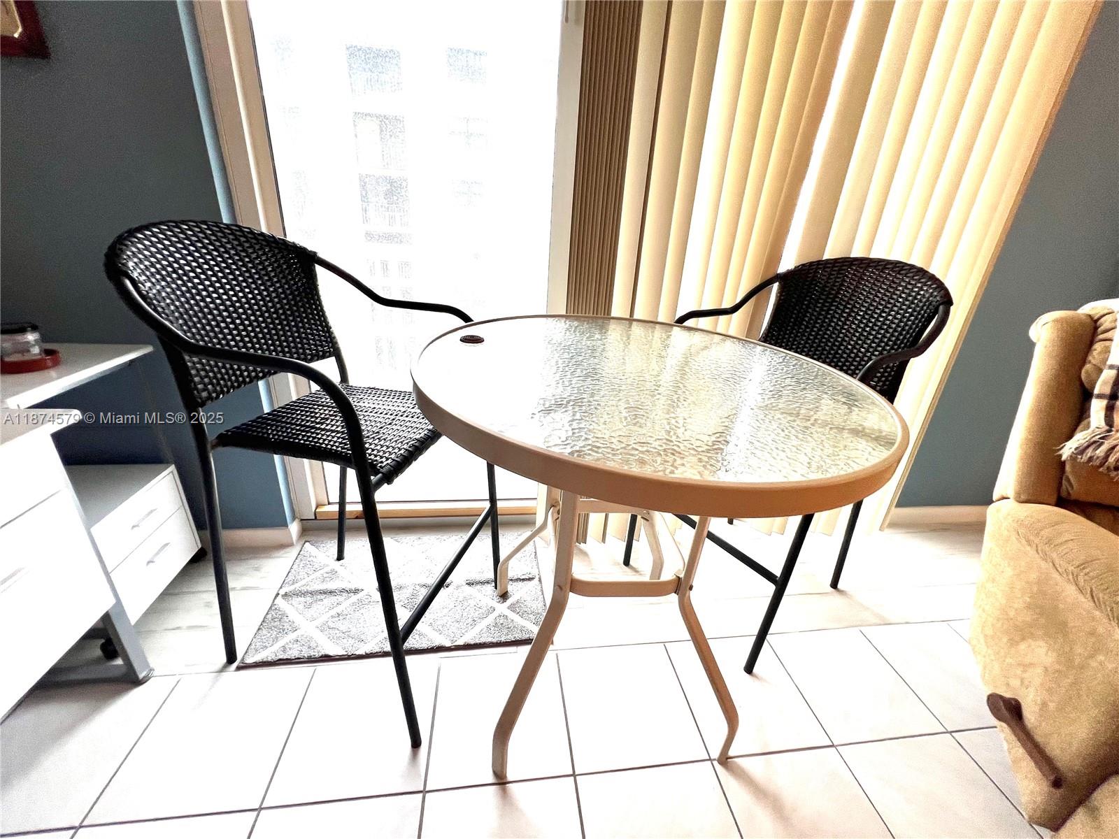 MAYAN TOWERS South - Residential Lease
