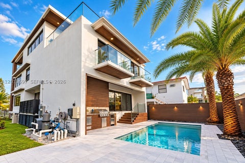 Photo of 5601 N Ocean Dr, Hollywood, FL 33019 (MLS # A12073697)