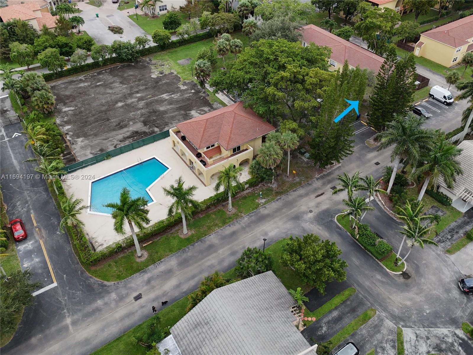 LA PLACIDA SECTION 1 COND - Residential