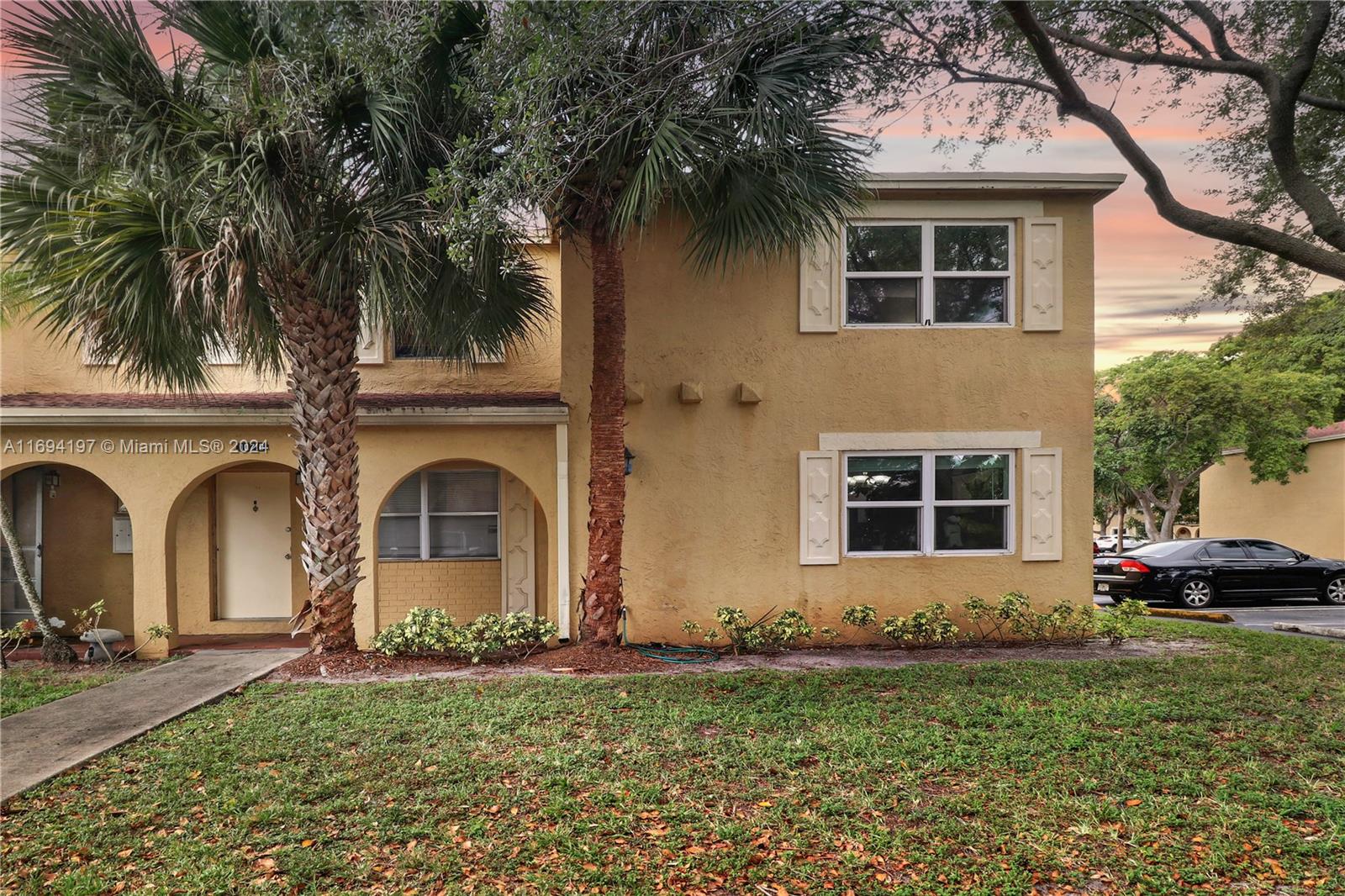 LA PLACIDA SECTION 1 COND - Residential