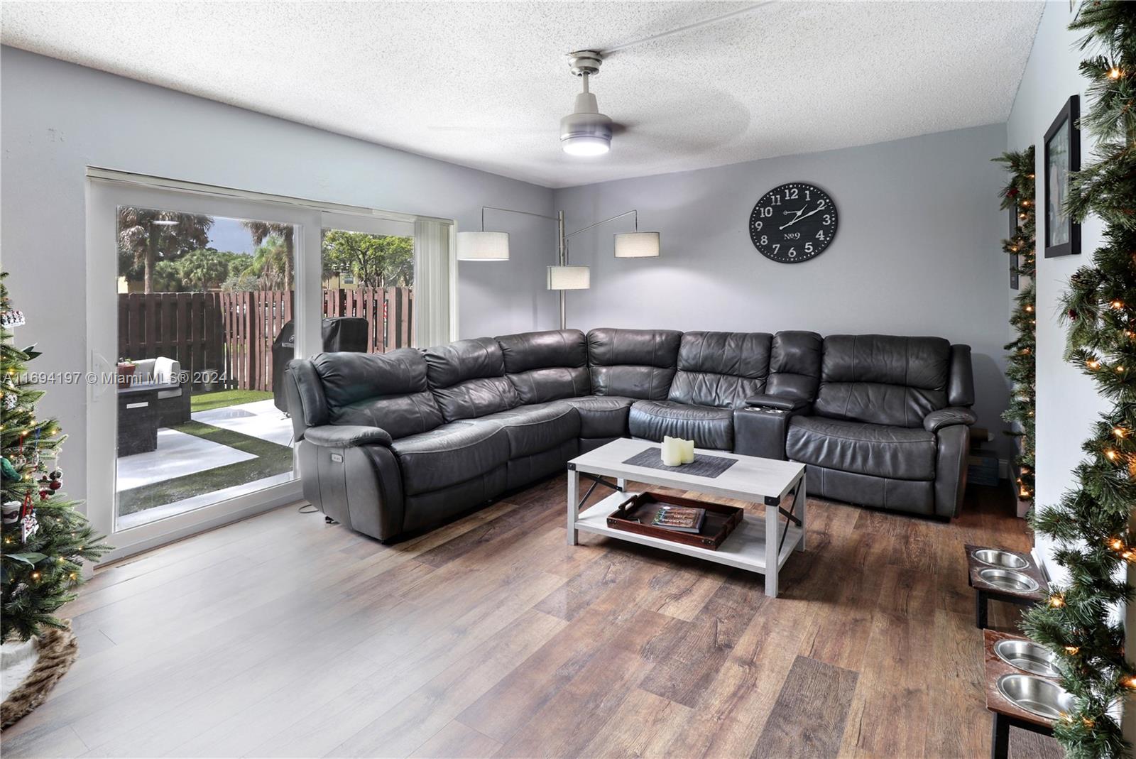LA PLACIDA SECTION 1 COND - Residential