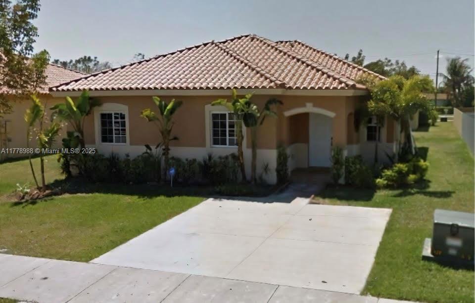 Property for Sale at 19084 Sw 319th St, Homestead, Miami-Dade County, Florida - Bedrooms: 4 
Bathrooms: 2  - $485,000