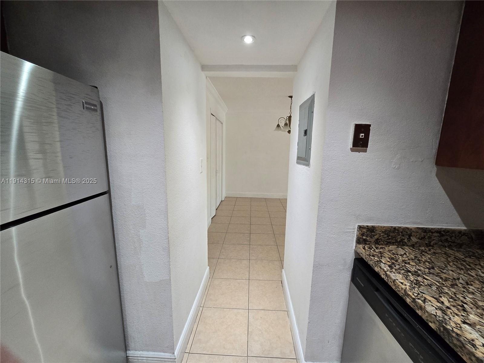 6940 Miami Gardens Dr 1-319