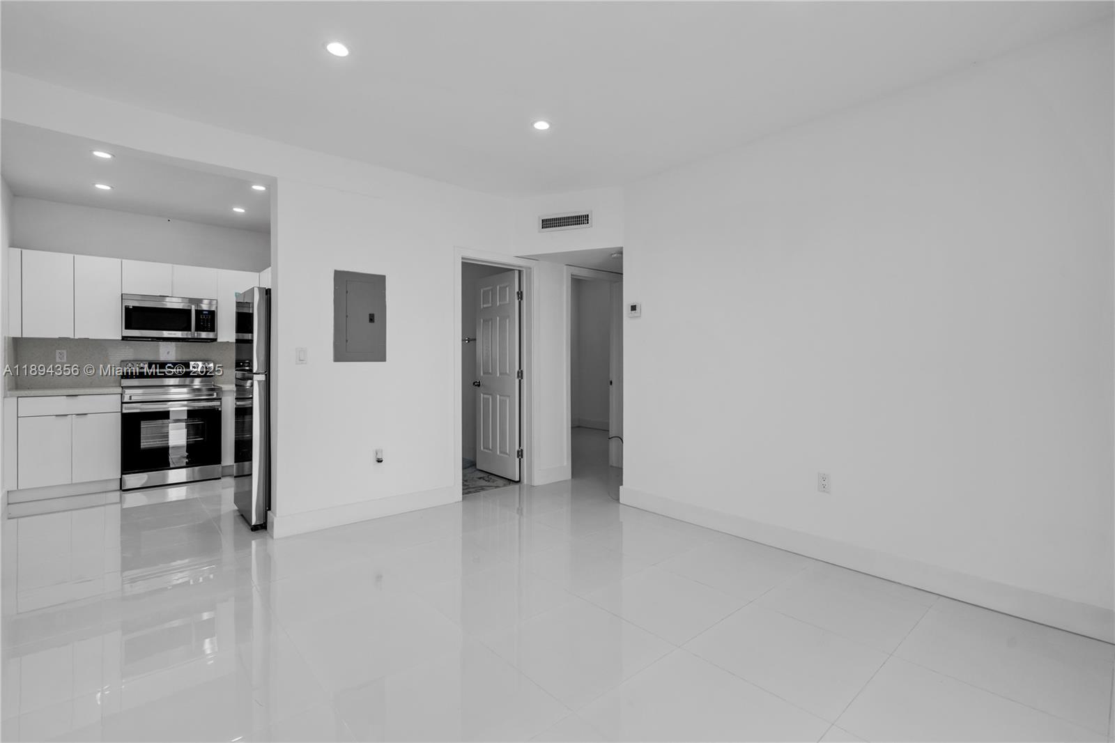 DIXIE PINES 2ND REV - Residential Lease