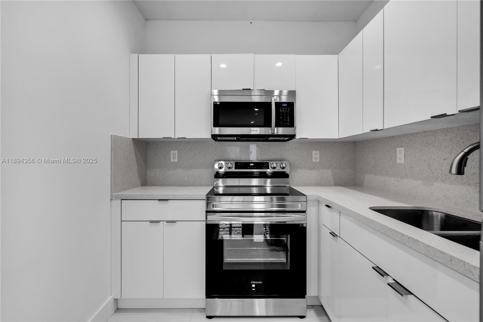 DIXIE PINES 2ND REV - Residential Lease