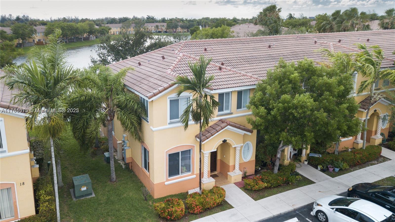 Rental Property at 2804 Se 16th Ave 124, Homestead, Miami-Dade County, Florida - Bedrooms: 4 
Bathrooms: 3  - $3,000 MO.