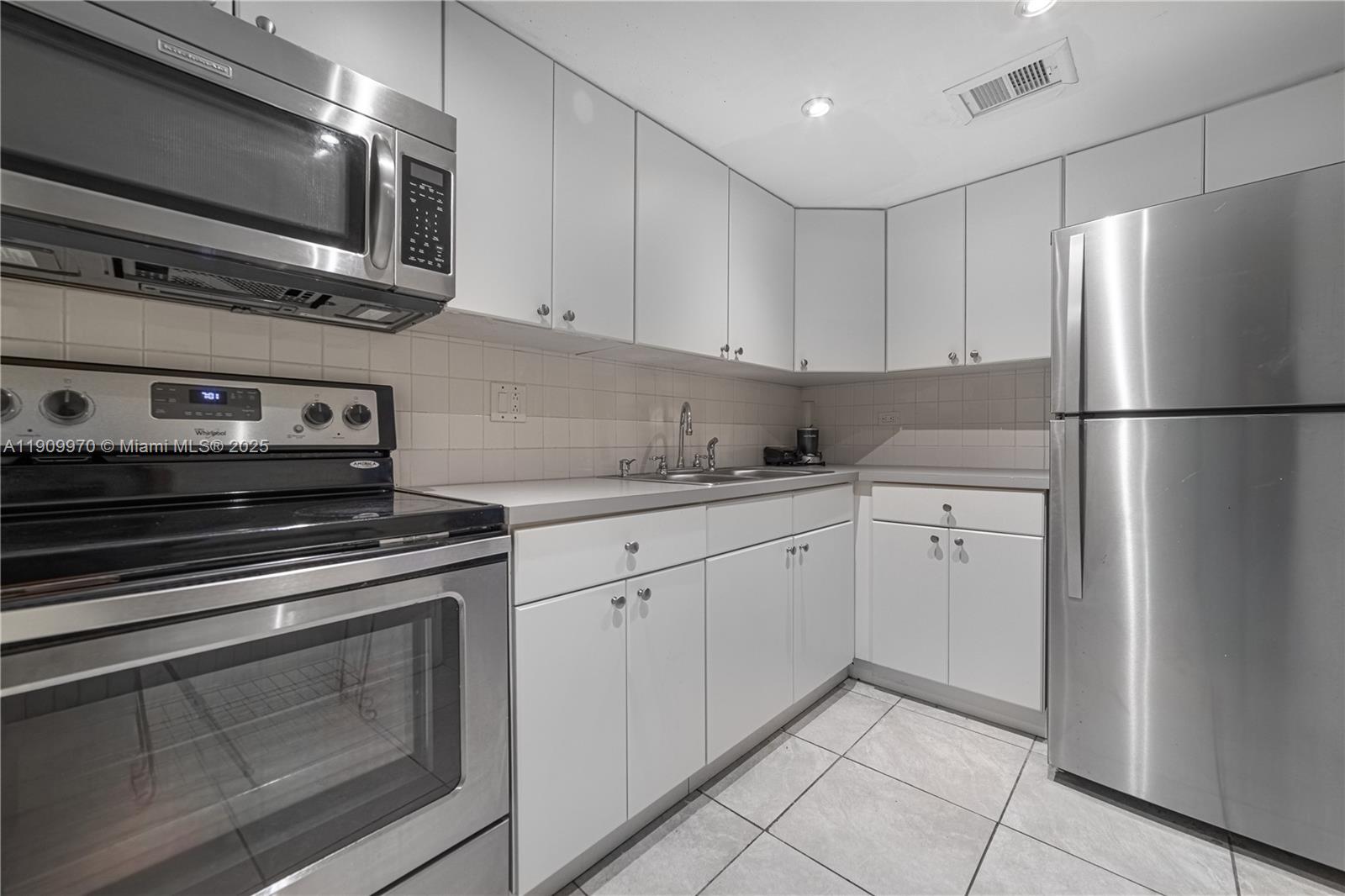 INTERNATIONAL VILLAGE AT - Residential Lease