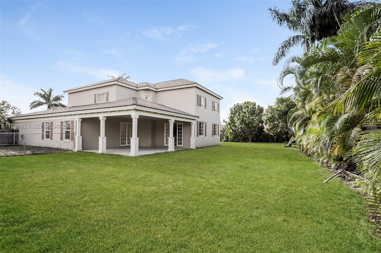 EMERALD GREENS SUB - Residential Lease