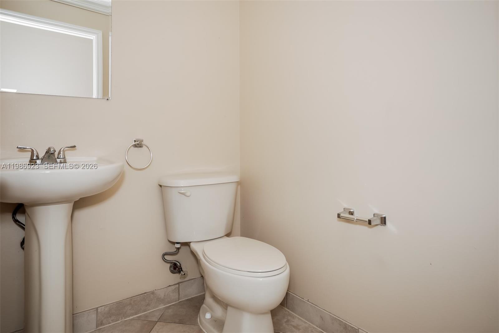 EMERALD GREENS SUB - Residential Lease