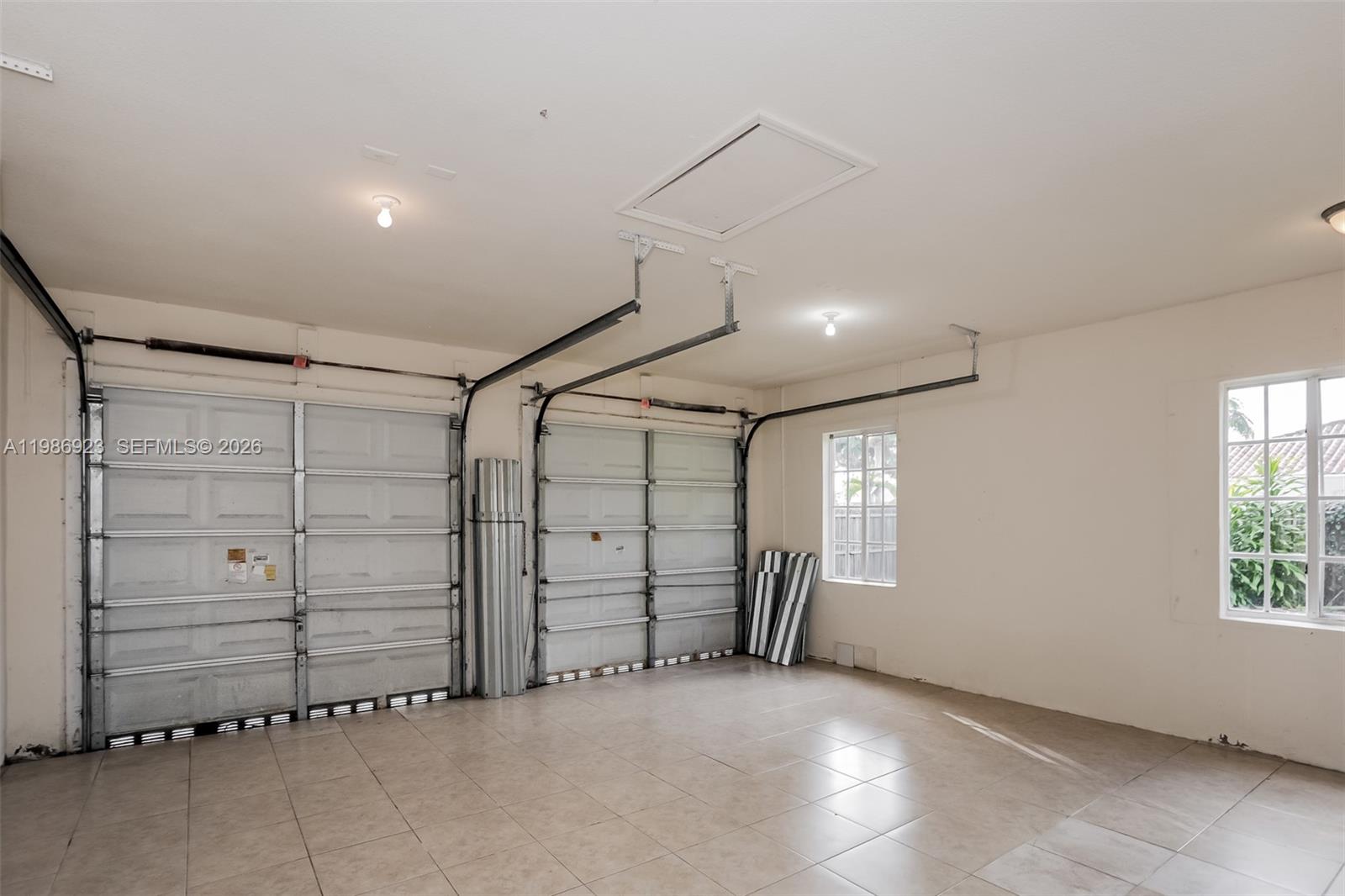 EMERALD GREENS SUB - Residential Lease