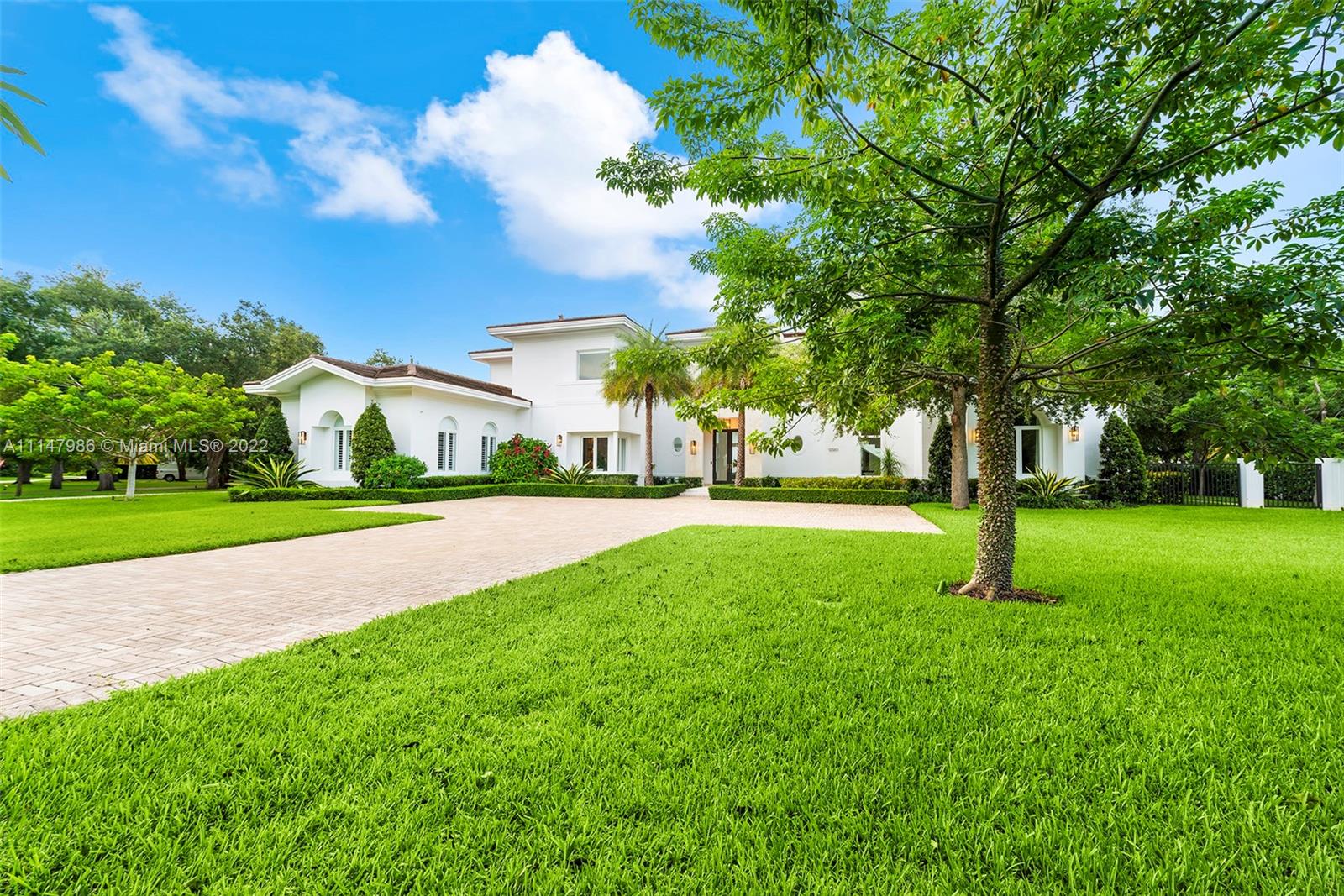 RIDGELINE ESTATES - Residential