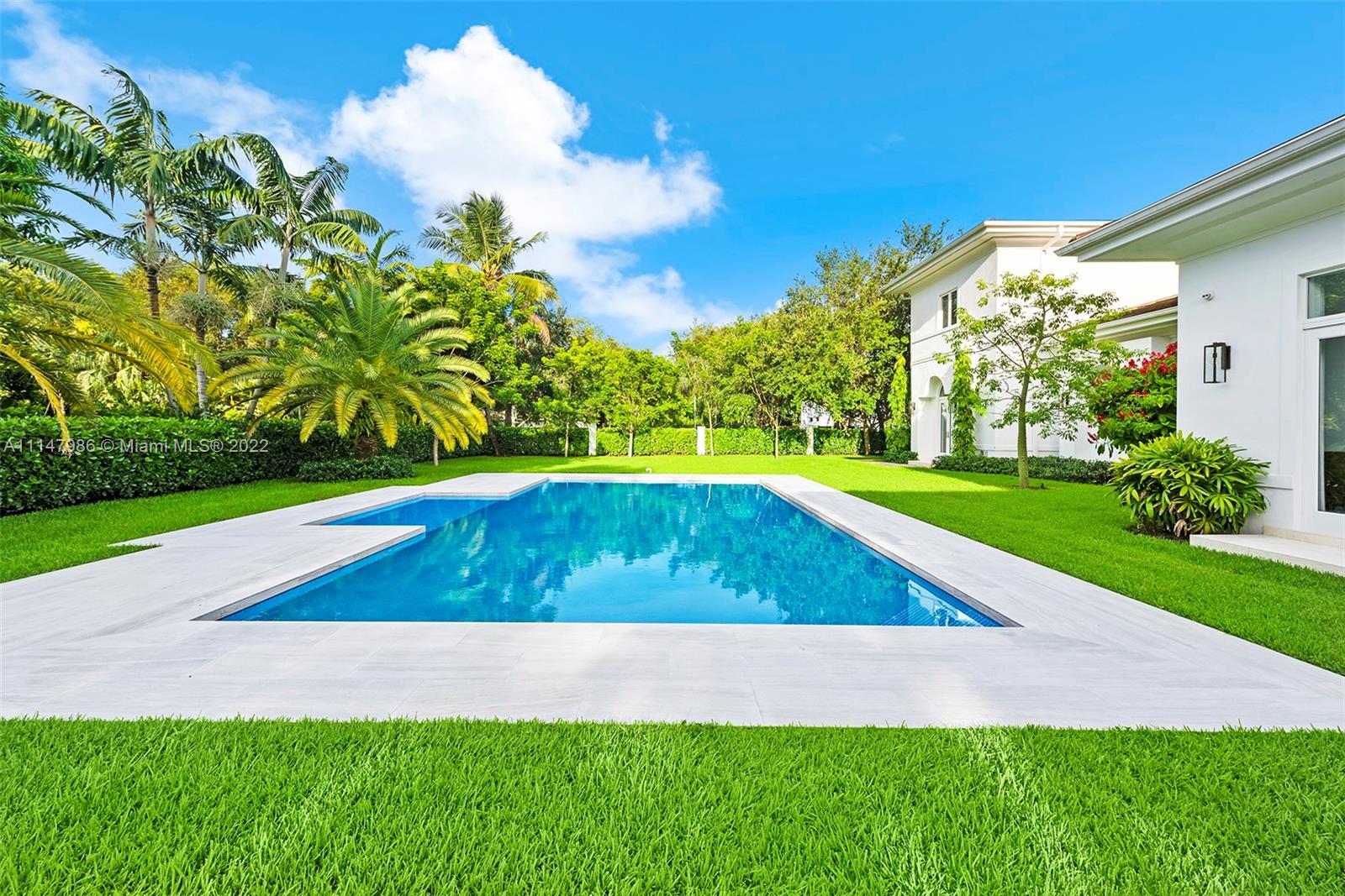 RIDGELINE ESTATES - Residential