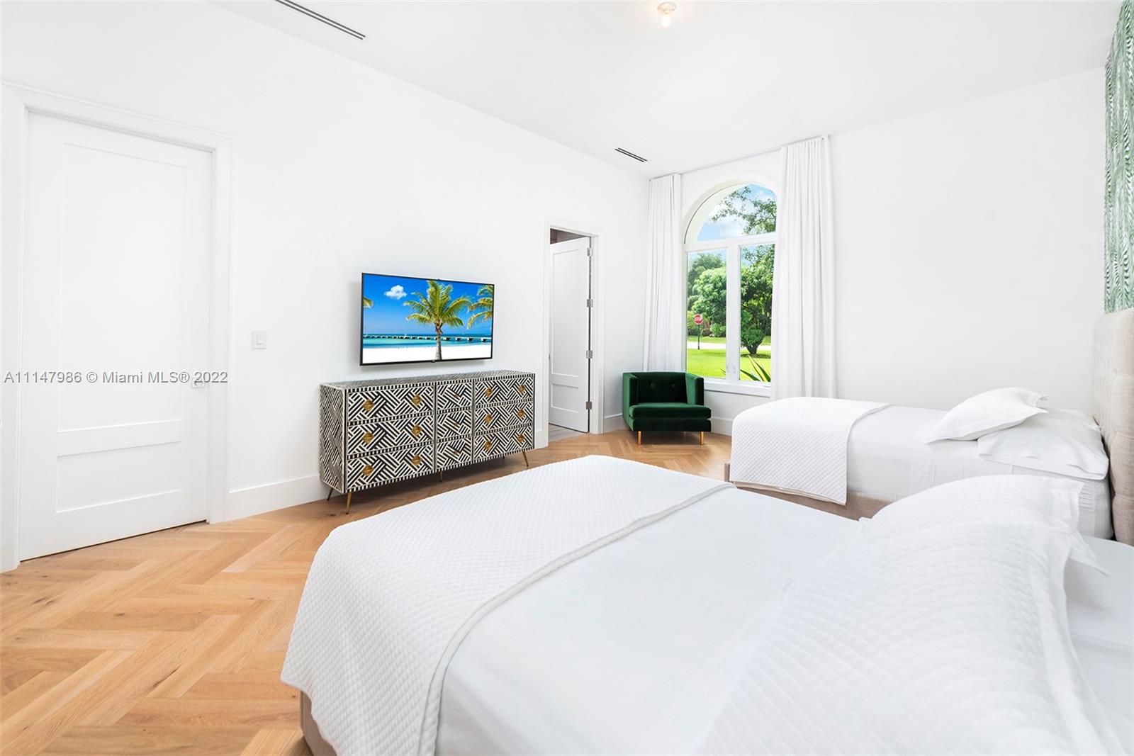 RIDGELINE ESTATES - Residential