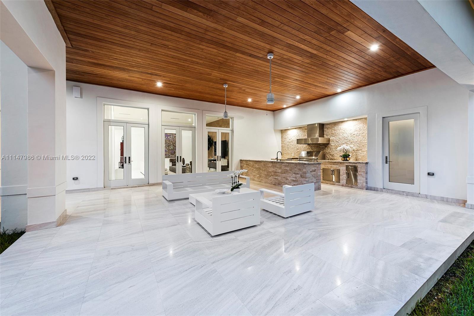 RIDGELINE ESTATES - Residential