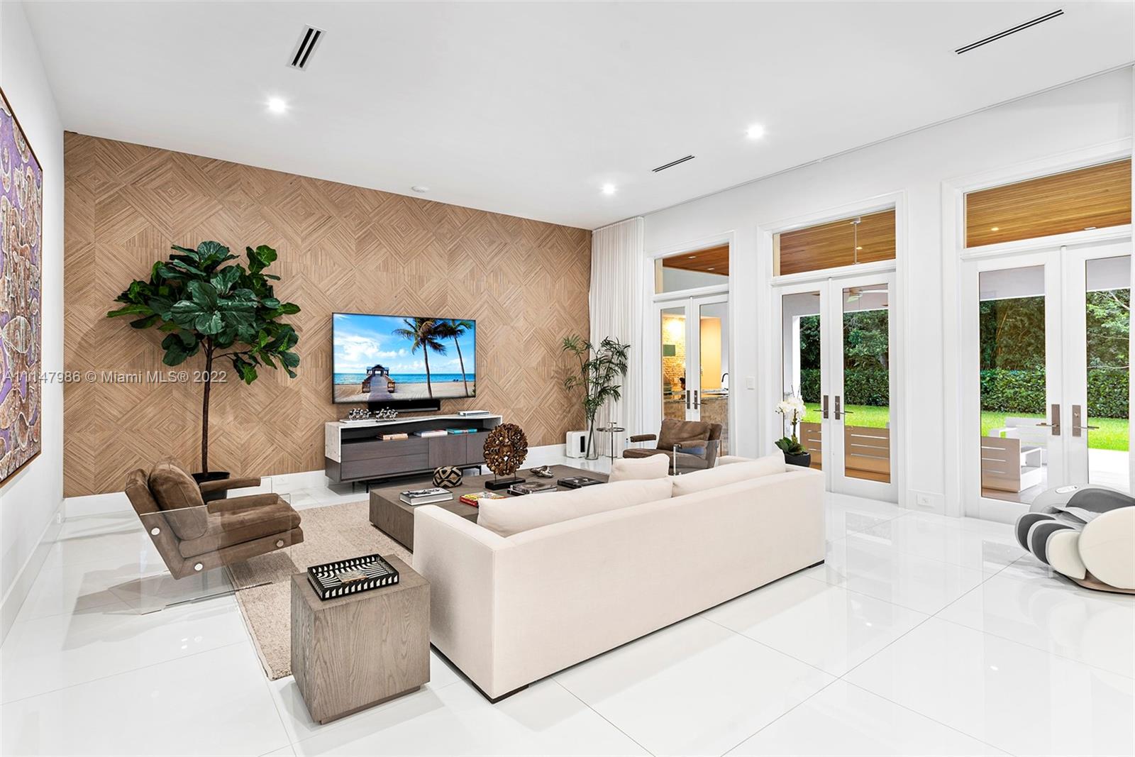 RIDGELINE ESTATES - Residential